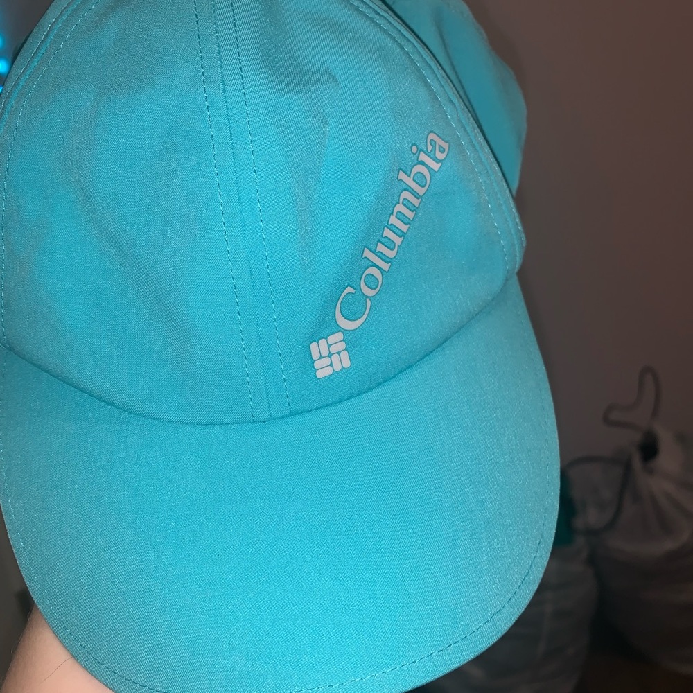 Columbia hat